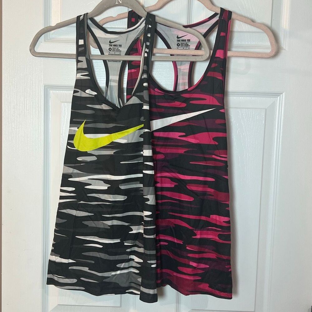 Nike Racerback Tank Bundle Size Medium